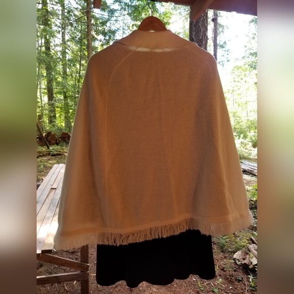 White Shawl Sweater & Black Velvet Long Sleeve Scoop Neck Dress Hazel & Co Small - Picture 13 of 16